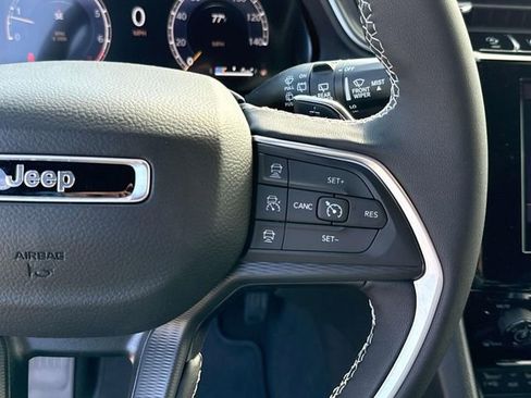 New 2025 Jeep Grand Cherokee Altitude RWD image 16