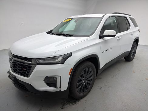 Certified 2023 Chevrolet Traverse RS image 6