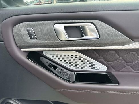 New 2026 Ford Explorer Platinum w/ LUX Leather Package image 18