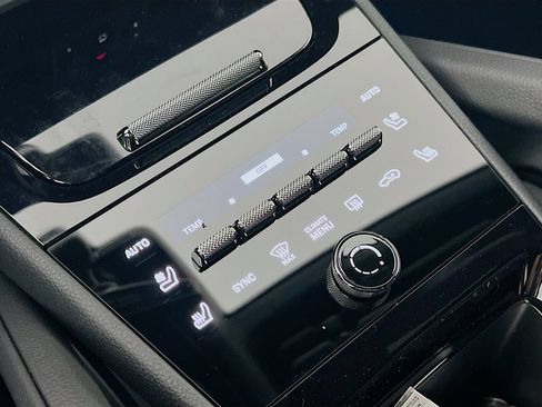 New 2026 Porsche Cayenne AWD/4WD image 18