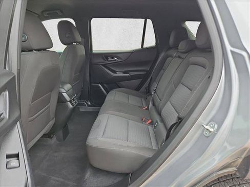 Used 2025 Chevrolet Equinox LT FWD image 19