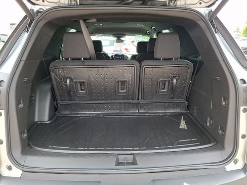 Used 2023 Chevrolet Traverse LT w/ LPO, Floor Liner Package AWD/4WD image 29