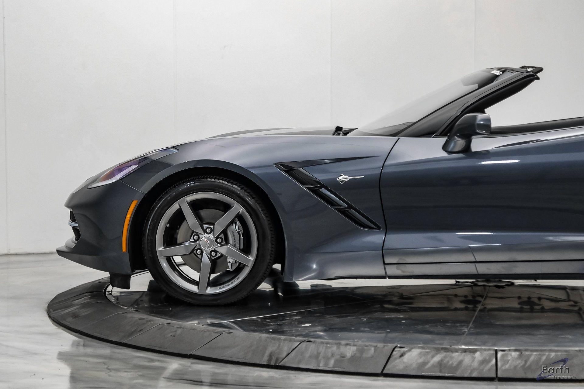 Used 2014 Chevrolet Corvette Stingray Convertible w/ 2LT Preferred Equipment Group RWD image 10