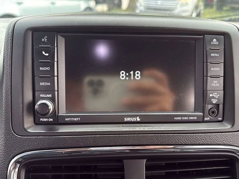 Used 2014 Dodge Grand Caravan R/T w/ Driver Convenience Group FWD image 31