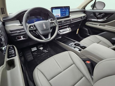 New 2026 Lincoln Corsair Premiere AWD/4WD image 18