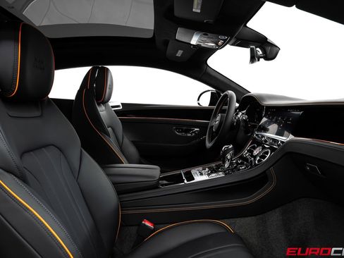 Used 2025 Bentley Continental GT AWD/4WD image 33