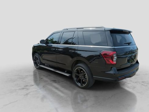 Used 2024 Ford Expedition Limited AWD/4WD image 6