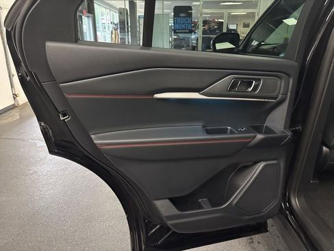 New 2026 Ford Explorer ST-Line w/ ST-Line Street Pack AWD/4WD image 24