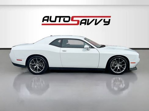 Used 2022 Dodge Challenger GT RWD image 8