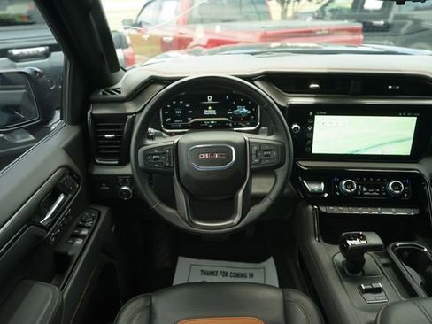 Used 2025 GMC Sierra 1500 AT4 w/ AT4 Premium Package AWD/4WD image 22