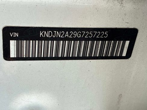 Used 2016 Kia Soul FWD image 20