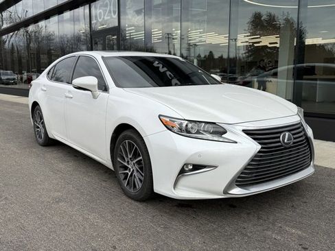 Used 2016 Lexus ES 350 image 4