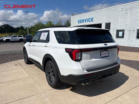 New 2025 Ford Explorer ST image 21