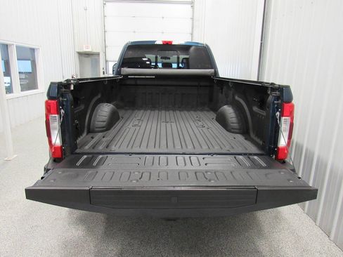 Used 2017 Ford F450 XLT w/ XLT Premium Package AWD/4WD image 17