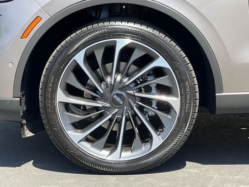 Certified 2020 Lincoln Aviator Reserve w/ Equipment Group 202A AWD/4WD image 29