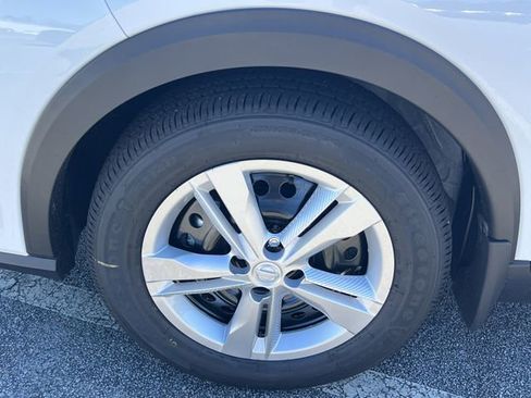 New 2025 Nissan Kicks Play S image 26