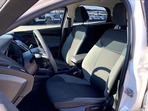 Used 2012 Ford Focus SE image 7