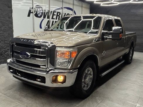 Used 2012 Ford F250 Lariat w/ Chrome Pkg RWD image 3