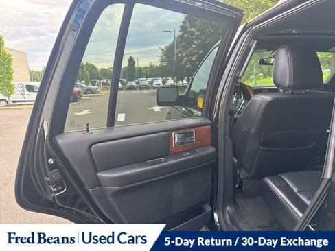 Used 2017 Lincoln Navigator Select AWD/4WD image 15
