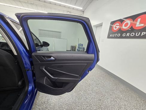 Used 2023 Volkswagen Jetta S image 25