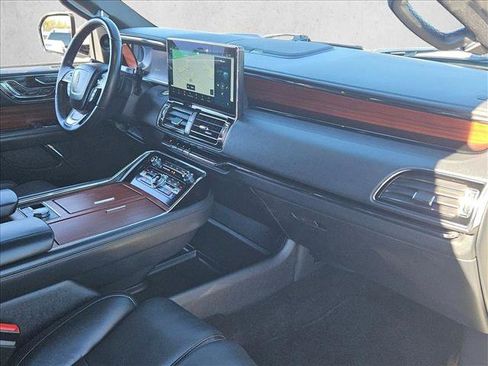 Used 2024 Lincoln Navigator Reserve w/ Monochromatic Package image 23