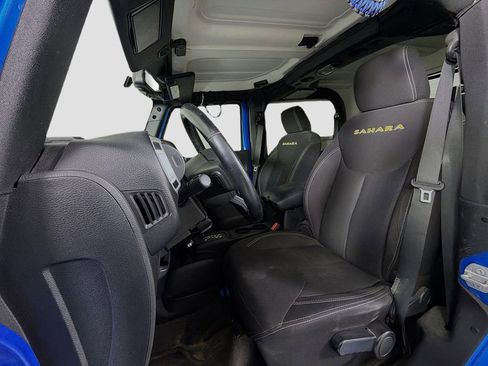 Used 2015 Jeep Wrangler Sahara w/ Connectivity Group image 12