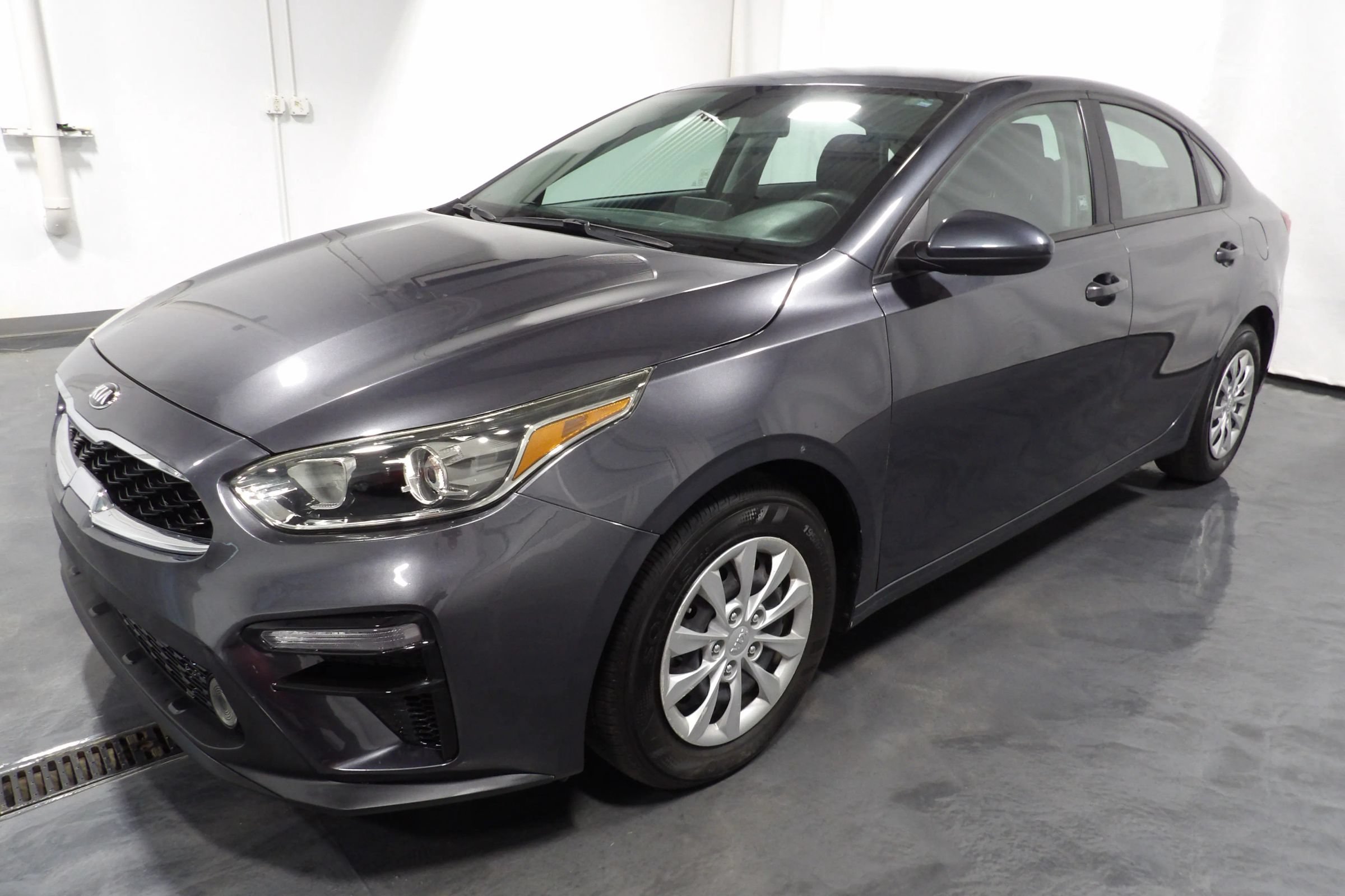 Used 2021 Kia Forte Sedan FWD image 3
