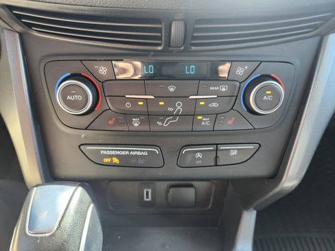 Used 2019 Ford Escape SEL AWD/4WD image 23