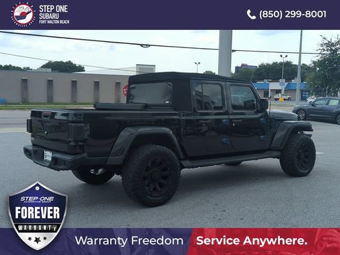 Used 2020 Jeep Gladiator Overland AWD/4WD image 7