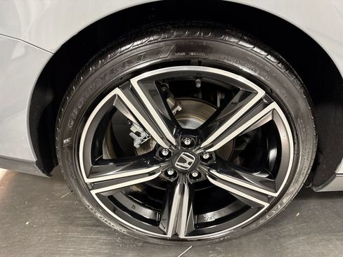 Used 2023 Honda Accord Sport image 13