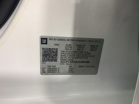 Used 2018 Chevrolet Silverado 1500 LT w/ Texas Edition image 13