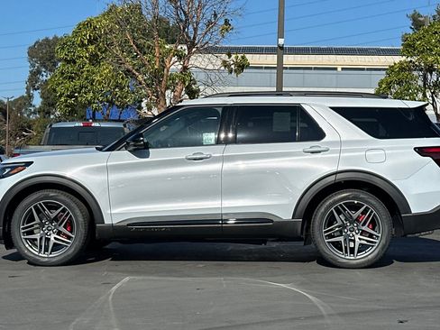 New 2026 Ford Explorer ST w/ Sun And Sound Package image 14