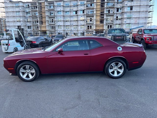 Used 2020 Dodge Challenger SXT RWD image 5