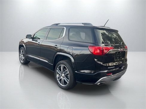 Used 2019 GMC Acadia Denali image 5