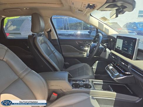Used 2023 Lincoln Corsair AWD w/ Equipment Group 102A image 20