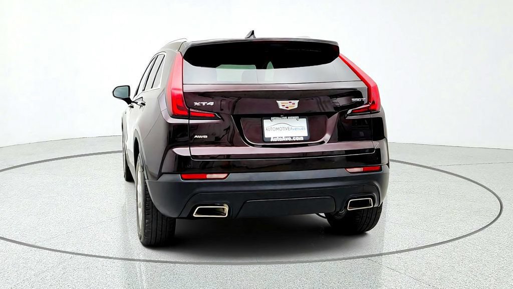 Used 2021 Cadillac XT4 Luxury w/ Cold Weather Package AWD/4WD image 6