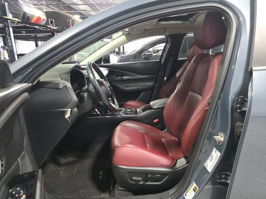 Used 2023 MAZDA CX-30 AWD 2.5 S w/ Preferred Package image 4