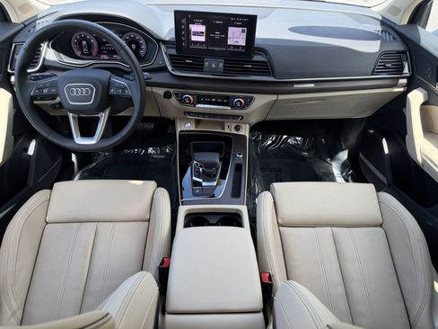 Used 2023 Audi Q5 2.0T Premium Plus w/ Premium Plus Package AWD/4WD image 12