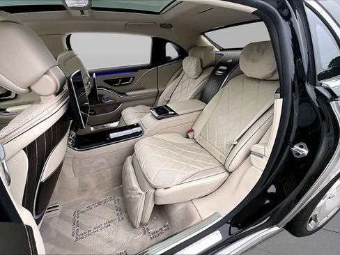 Used 2021 Mercedes-Benz Maybach S 580 4MATIC image 21