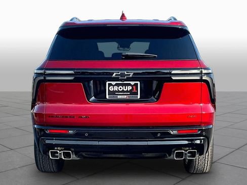 Used 2025 Chevrolet Traverse RS w/ LPO, Floor Liner Package AWD/4WD image 5