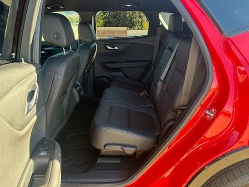 Used 2022 Chevrolet Blazer RS w/ Enhanced Convenience Package image 18