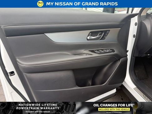 New 2026 Nissan Murano Platinum w/ Cargo Package AWD/4WD image 11
