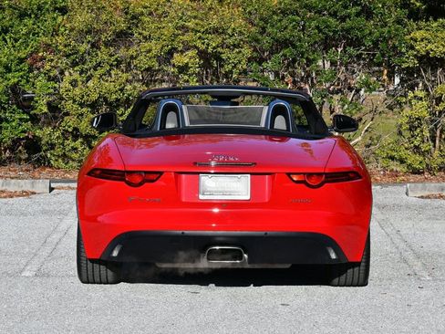 Used 2019 Jaguar F-TYPE Convertible image 5