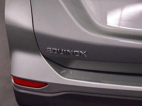 Used 2023 Chevrolet Equinox LS image 11