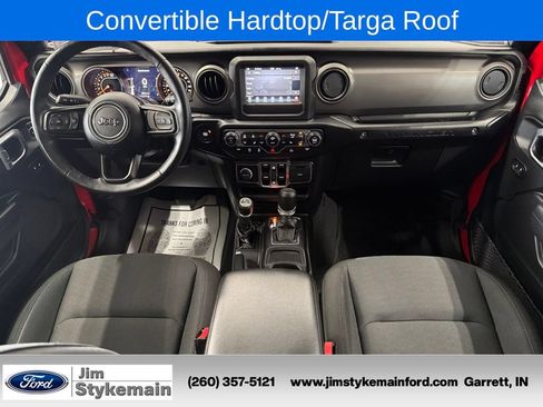Used 2022 Jeep Wrangler Unlimited Sport AWD/4WD image 2