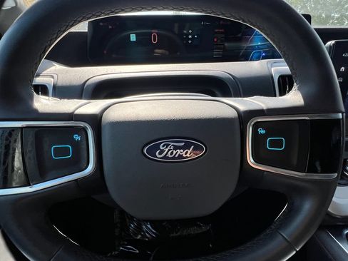 Used 2025 Ford Expedition Max Active RWD image 26