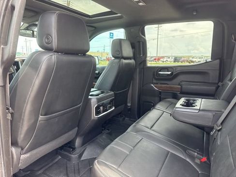 Used 2022 Chevrolet Silverado 1500 High Country AWD/4WD image 9