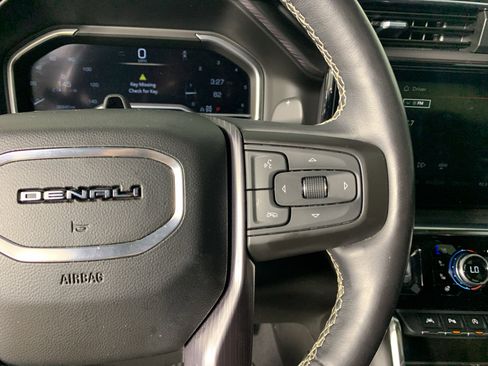 Used 2023 GMC Sierra 1500 Denali Ultimate AWD/4WD image 18