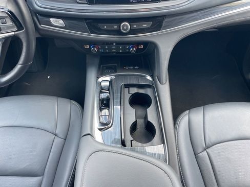 Certified 2024 Buick Enclave Premium image 17
