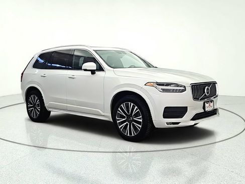 Used 2020 Volvo XC90 T5 Momentum w/ Protection Package AWD/4WD image 8